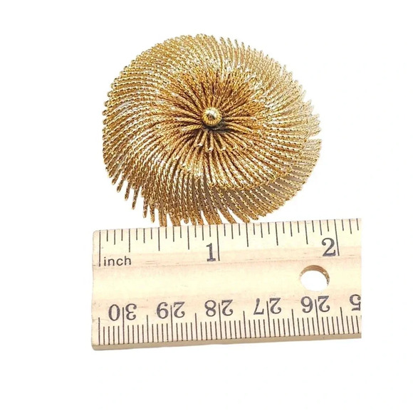 Monet Spiral Flower Fringe Wire Brooch Pin Gold Tone Vintage MCM - Picture 5 of 5